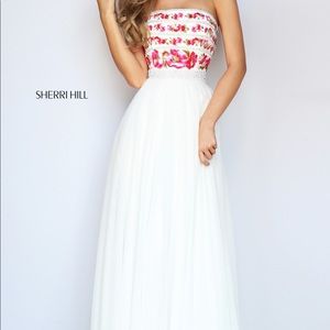 Sherri Hill prom dress